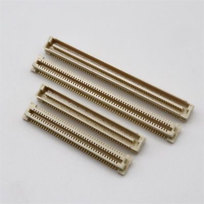 Connettore board-to-board a slot singolo per materiale di ricambio domestico AMP placcato oro multi-spazio multi-materiali numero